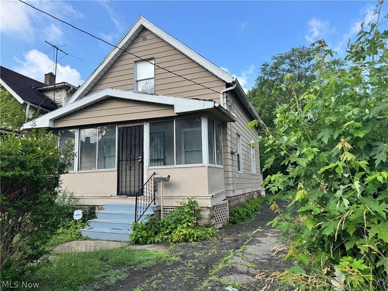 7738 Spafford Road, Cleveland, OH 44105 Photo 1