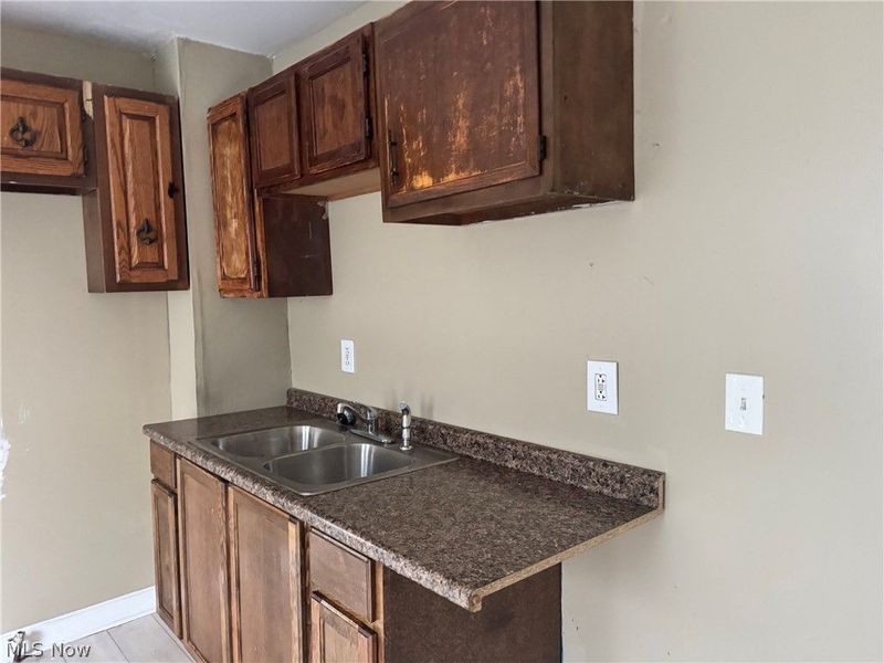 7738 Spafford Road, Cleveland, OH 44105 Photo 7