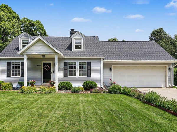 16596 Morris Avenue, Three Rivers, MI 49093