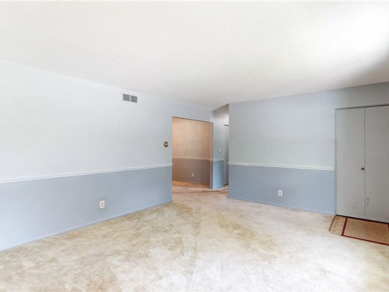 143 East Garwood Drive, Tallmadge, OH 44278 Photo 4