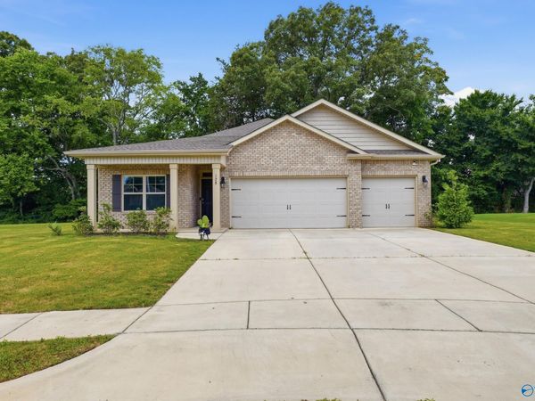 128 Canonbury Drive, New Market, AL 35761