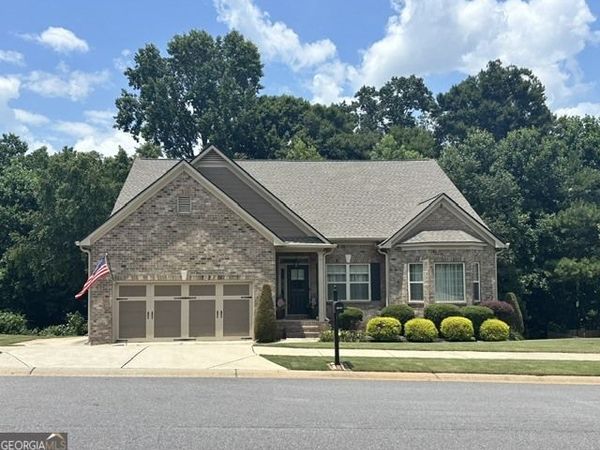 2556 Olney Falls Drive, Braselton, GA 30517