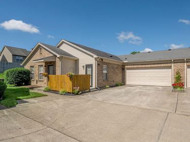 552 Goldon Trophy Trail, Lexington, KY 40514