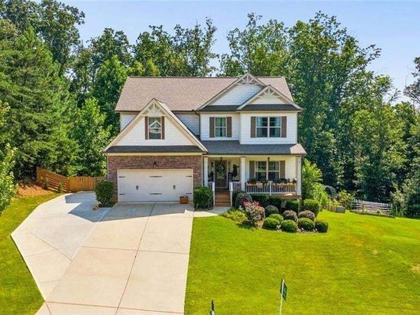 6220 Providence Lake Drive, Gainesville, GA 30506