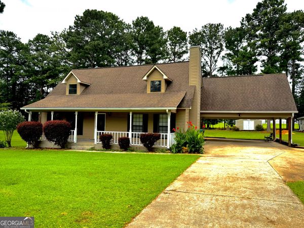 106 Newport Road NE, Milledgeville, GA 31061
