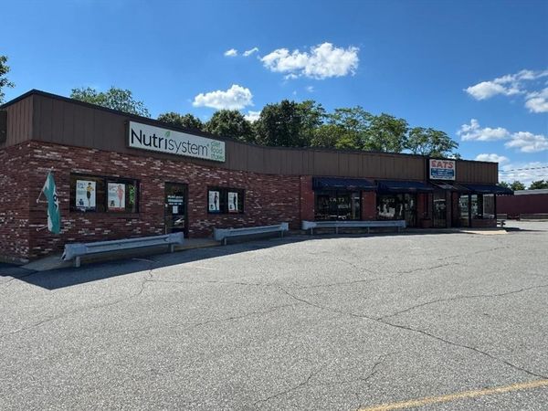 1393 Fall River Ave, Seekonk, MA 02771
