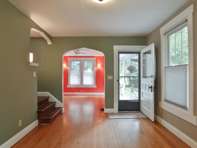 588 Midgard Road , Columbus, OH 43202 Photo 13