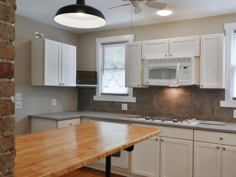 588 Midgard Road , Columbus, OH 43202 Photo 22