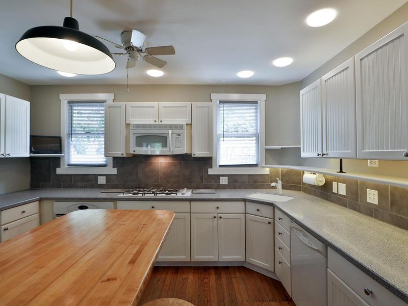 588 Midgard Road , Columbus, OH 43202 Photo 23