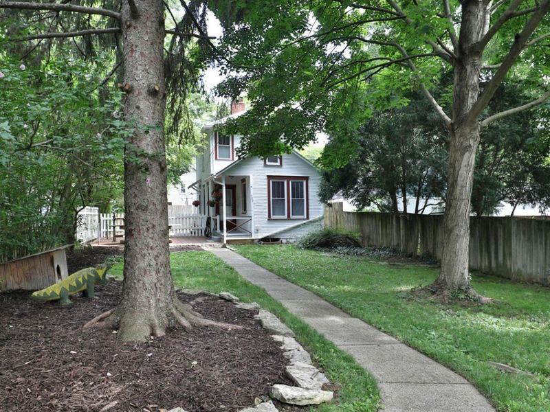588 Midgard Road , Columbus, OH 43202 Photo 3