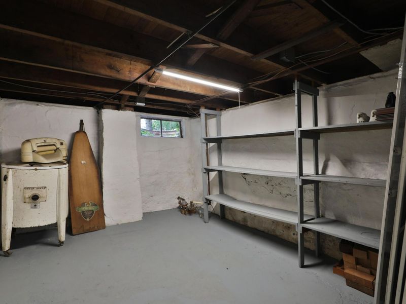 588 Midgard Road , Columbus, OH 43202 Photo 40