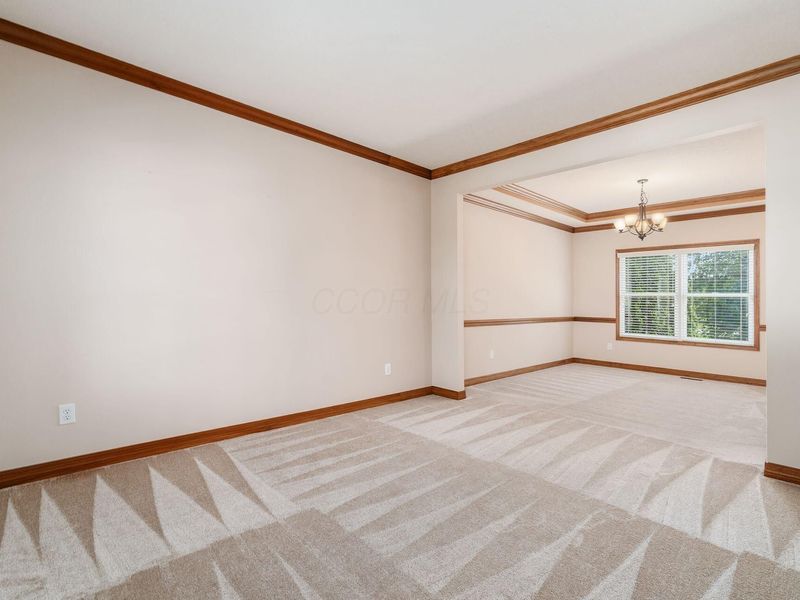 6799 Greenspire Drive, Lewis Center, OH 43035 Photo 9