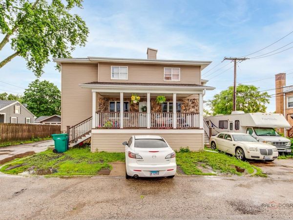 1210 S Lloyd Avenue, Lombard, IL 60148