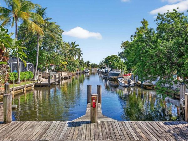 510 SW 15th Street, Unit 204, Pompano Beach, FL 33060