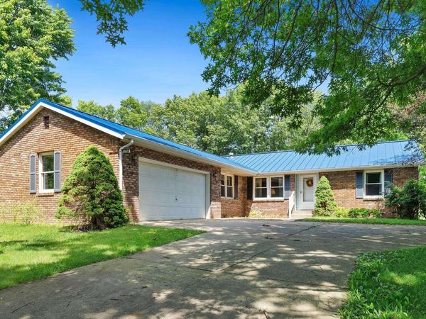 3394 N Old Farm Road, Warsaw, IN 46582