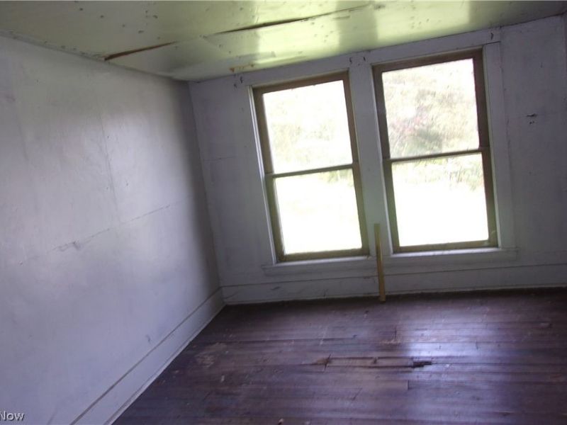 107 Jefferson Street, Amsterdam, OH 43903 Photo 12