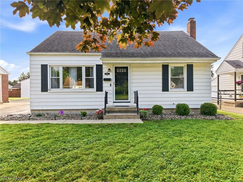 95 Westview Avenue, Hubbard, OH 44425 Photo 1