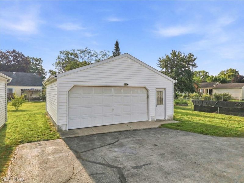 95 Westview Avenue, Hubbard, OH 44425 Photo 9