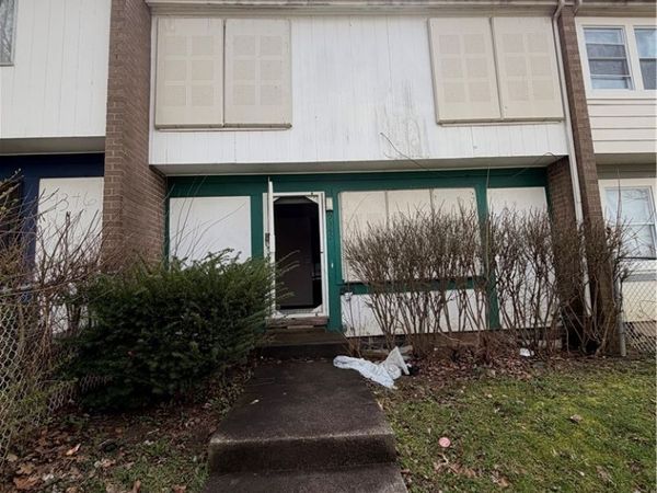 9342 Mount Auburn Avenue , Cleveland, OH 44104
