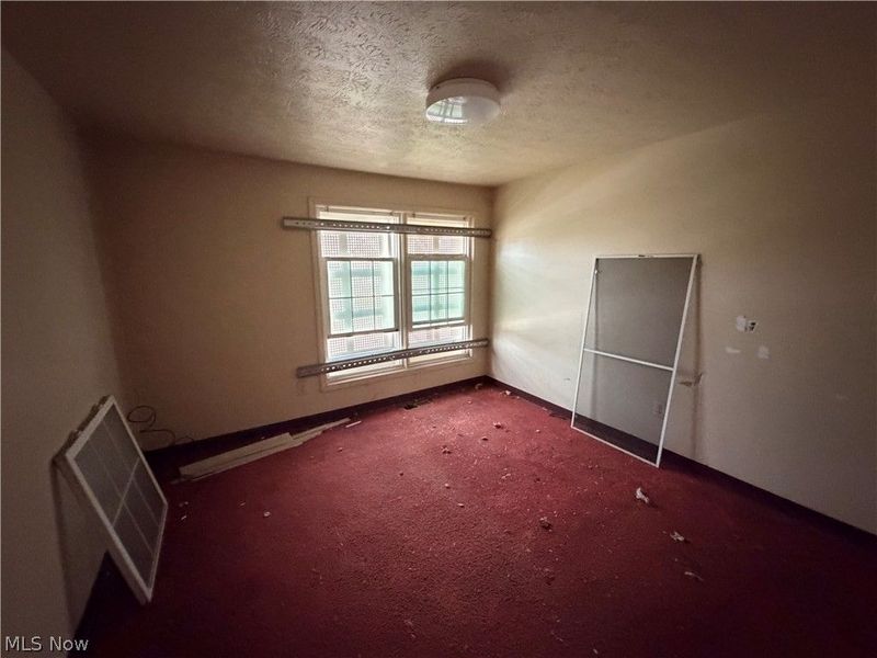 9342 Mount Auburn Avenue, Cleveland, OH 44104 Photo 19