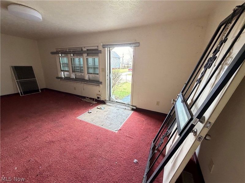 9342 Mount Auburn Avenue, Cleveland, OH 44104 Photo 3