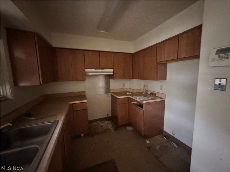 9342 Mount Auburn Avenue, Cleveland, OH 44104 Photo 9
