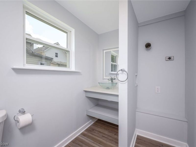 353 NW 3rd Street, Barberton, OH 44203 Photo 12