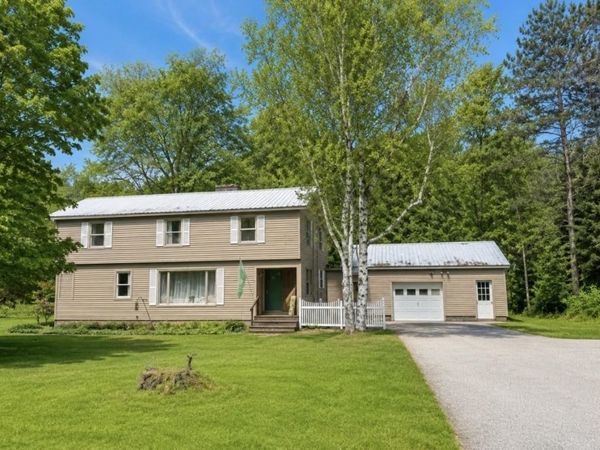 3327 Route 30, Jamaica, VT 05343