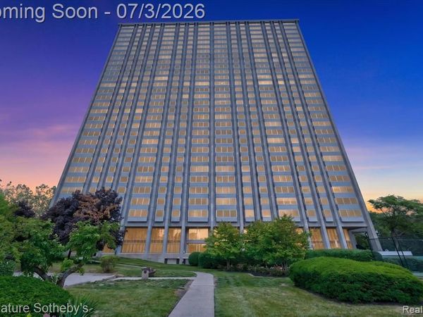 1300 E Lafayette Street, Detroit, MI 48207