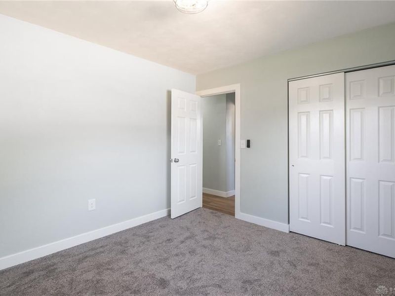 6650 Pine Ridge Avenue, Enon Vlg, OH 45323 Photo 10