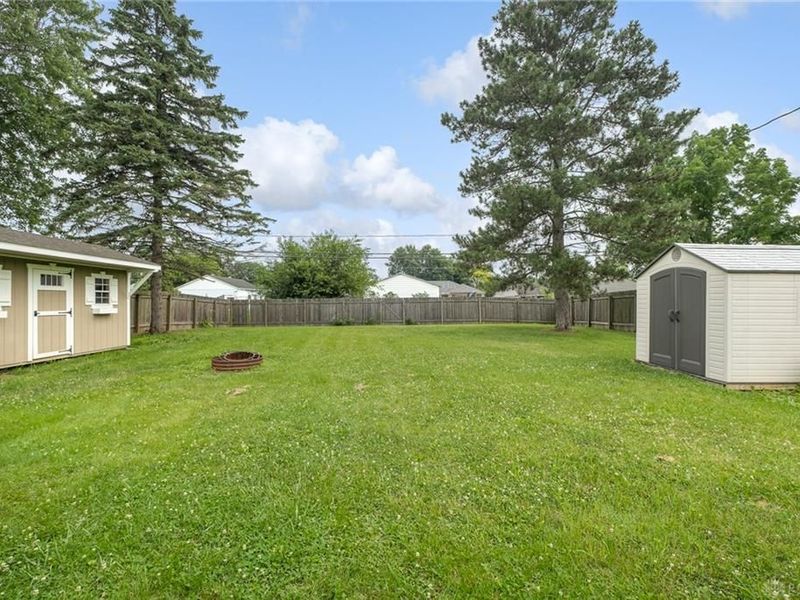 6650 Pine Ridge Avenue, Enon Vlg, OH 45323 Photo 21