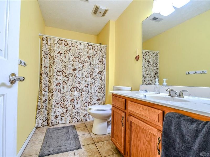 2005 Clearstream Way, Englewood, OH 45315 Photo 24