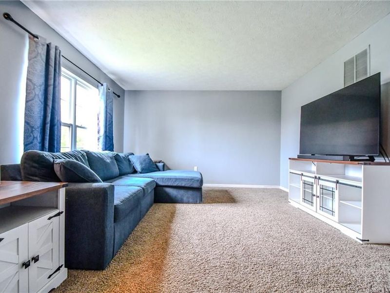 2005 Clearstream Way, Englewood, OH 45315 Photo 6
