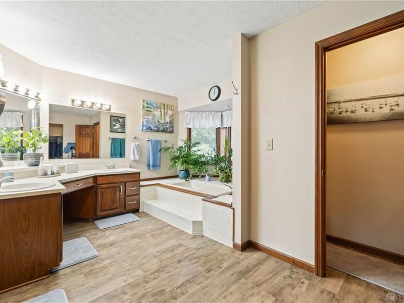 3822 Walnut Grove Lane, Beavercreek, OH 45440 Photo 31