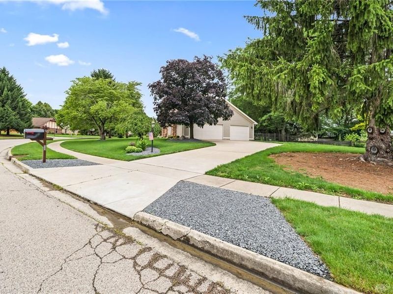 3822 Walnut Grove Lane, Beavercreek, OH 45440 Photo 5