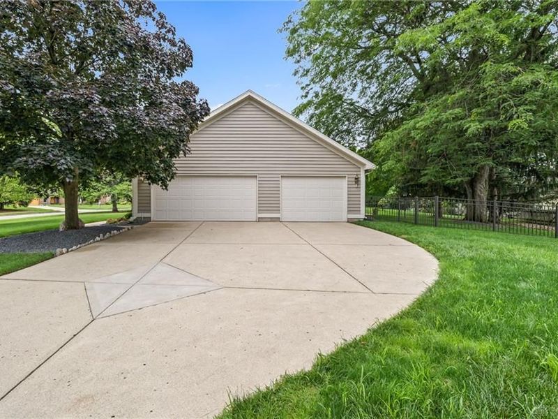 3822 Walnut Grove Lane, Beavercreek, OH 45440 Photo 6