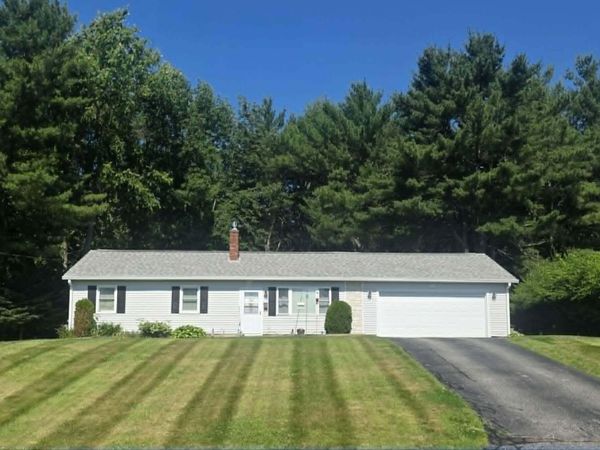 54 Windy Street , Augusta, ME 04330