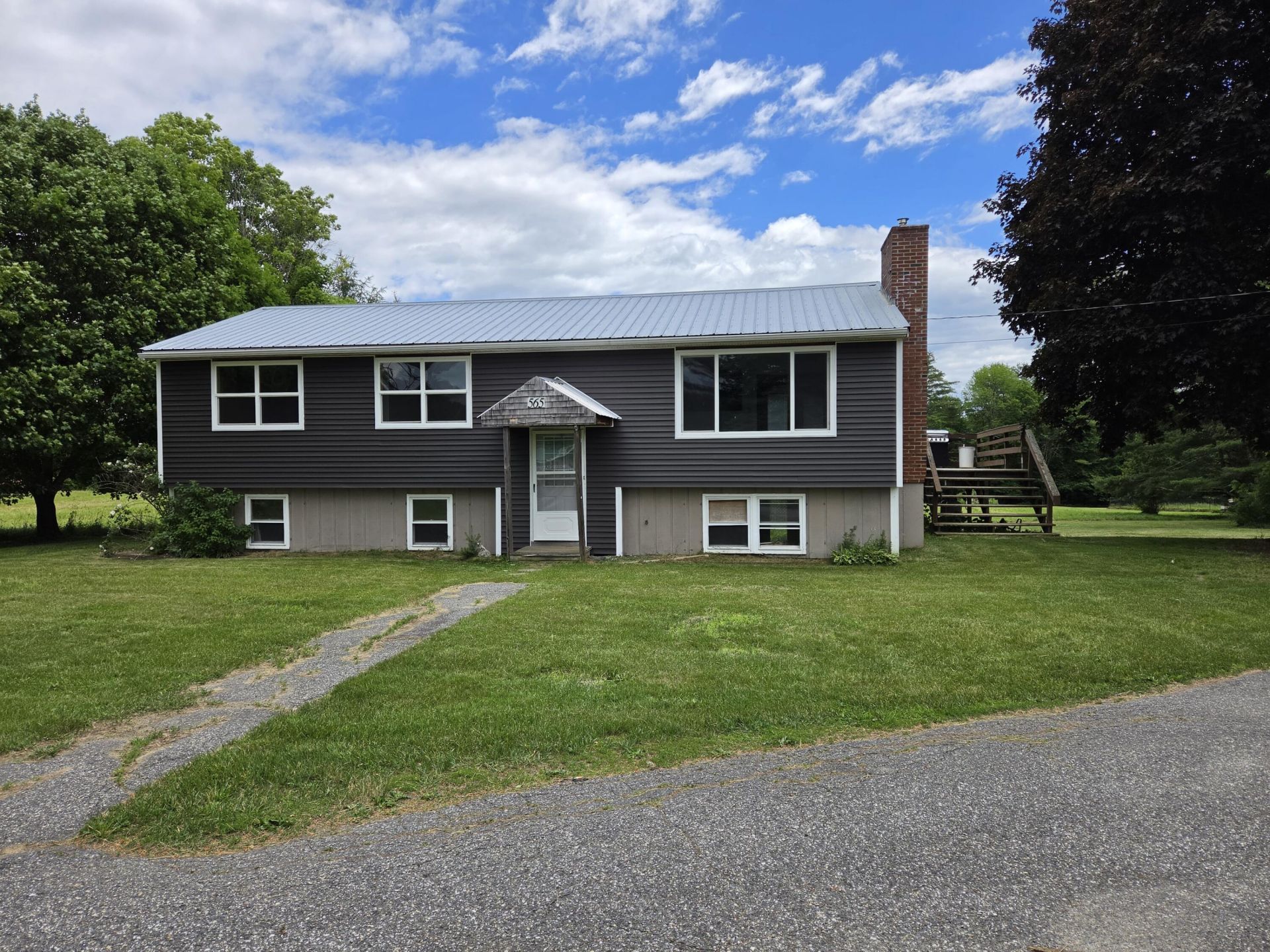 565 Old Lewiston Road, Winthrop, ME 04364 Main Photo