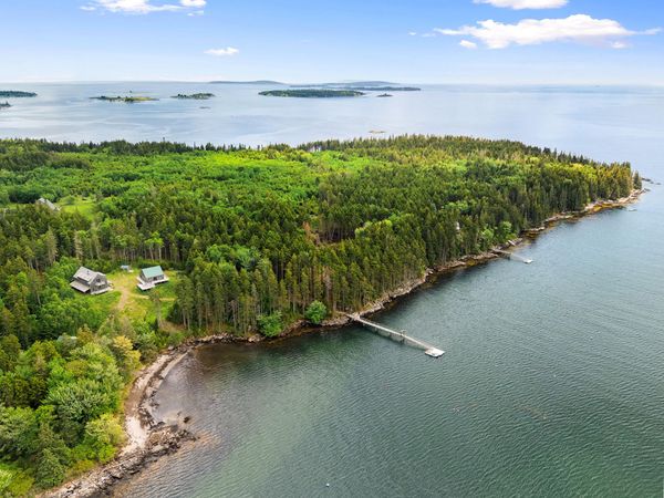371 Gay Island , Cushing, ME 04563