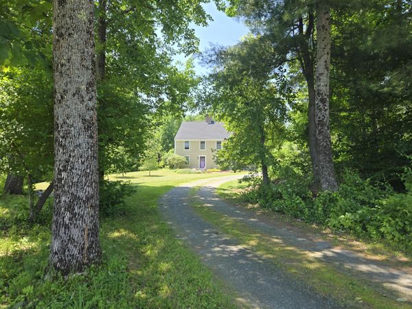 32 Old Fairgrounds Road, Readfield, ME 04355