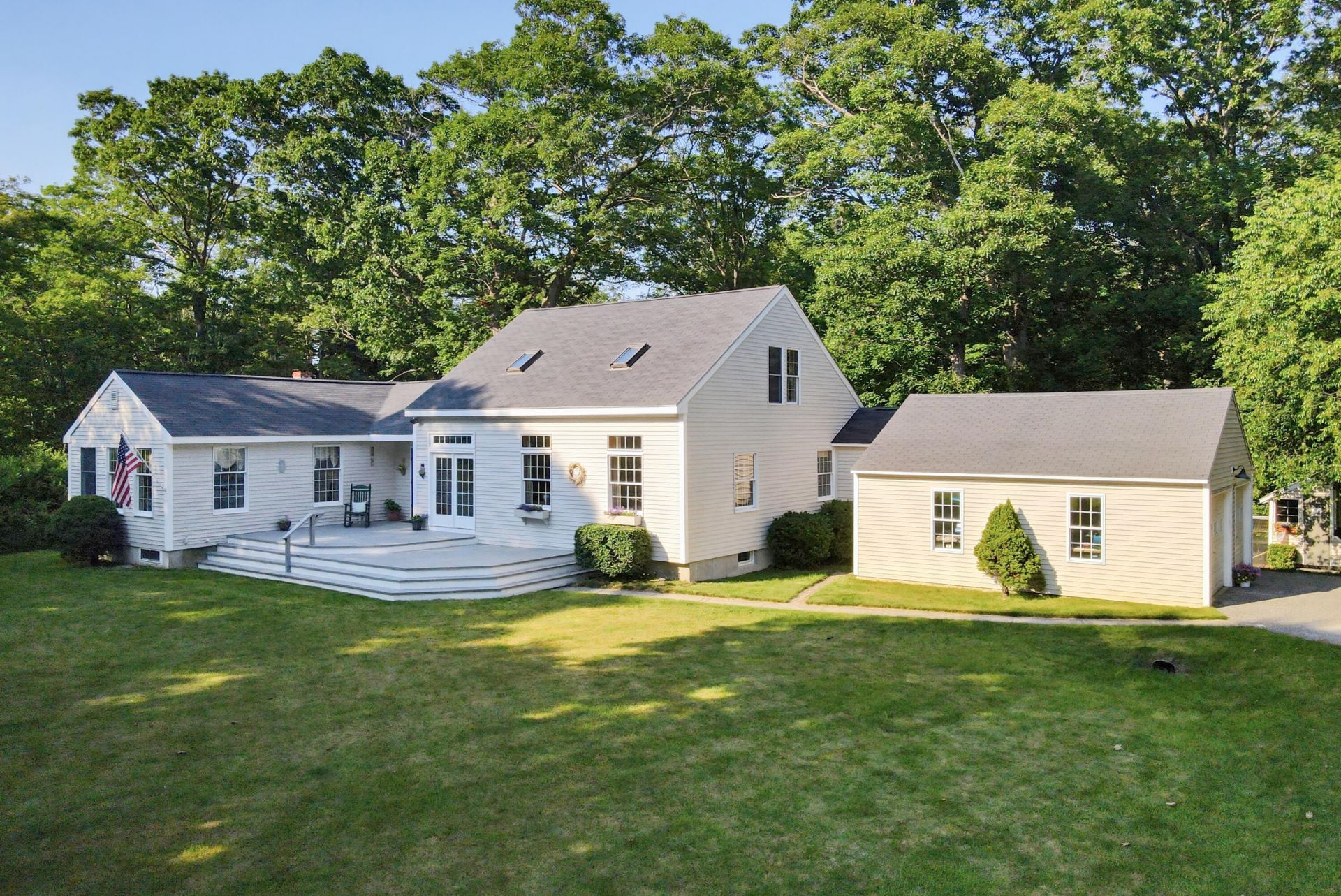 339 Fowler Road, Cape Elizabeth, ME 04107 Main Photo