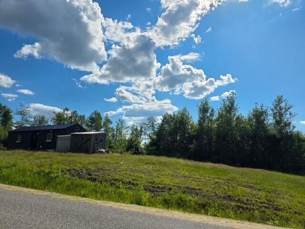 136 Ellingwood Road , Paris, ME 04281