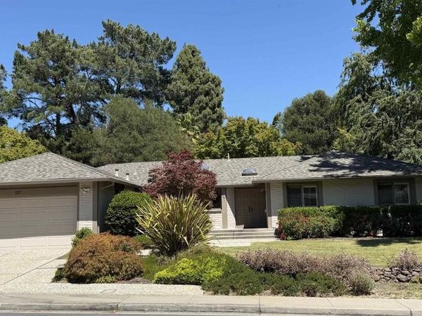 227 Paseo Del Rio, Moraga, CA 94556