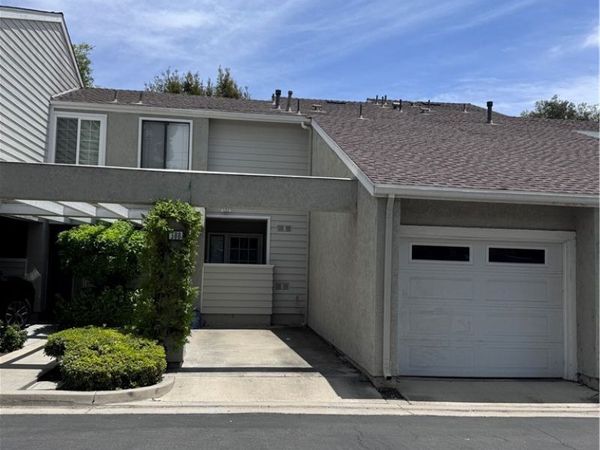 380 Deerfield, Irvine, CA 92606