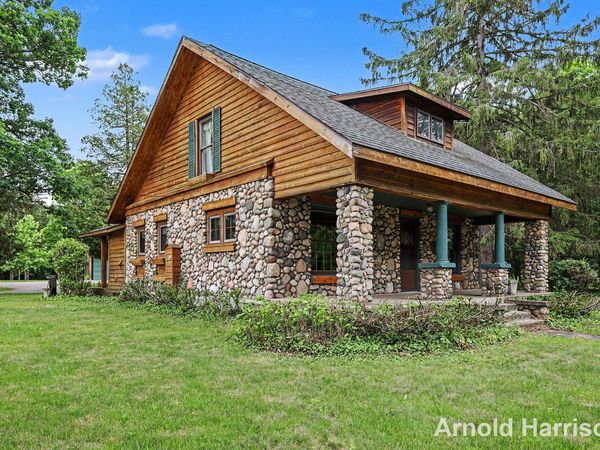 11265 W Sidney Road, Gowen, MI 49326