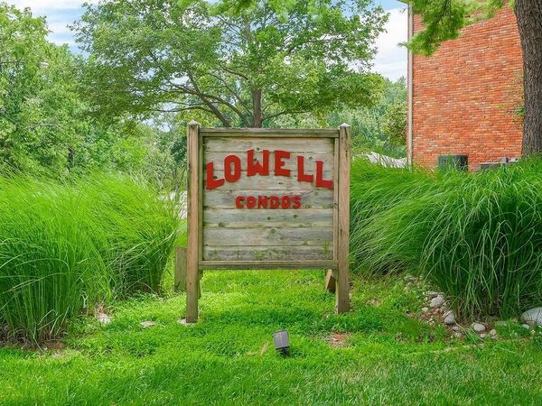 8221 Santa Fe Drive, Unit 12, Overland Park, KS 66204