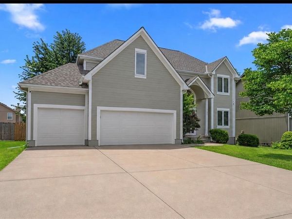 1301 12th Street, Lee's Summit, MO 64081