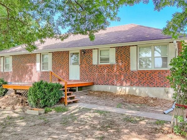 75 NW 1501 Road, Holden, MO 64040