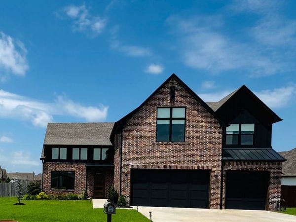12722 S Maplewood Avenue E, Bixby, OK 74008
