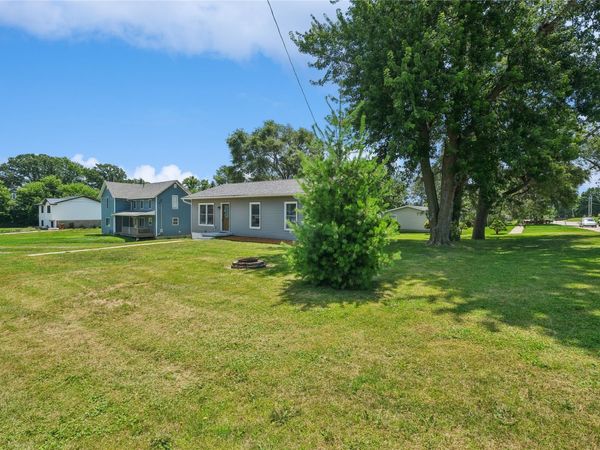 500 Harrison Avenue, Grinnell, IA 50112